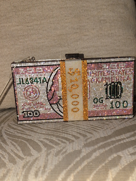 Le Meil Handbags - Crystal-Embellished Pink Money Clutch Bag